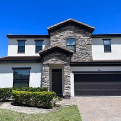 4BR Balmoral Pool Home with Water Views