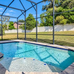 3BR Balmoral Home with Private Pool & Loft