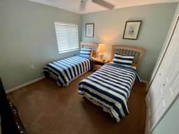 Overlooking the golf course, spacious interior!