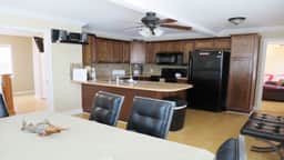 Full Kitchen - Shared pool - By LoveRentals