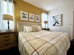 Convenient to restaurants, pool, golf views