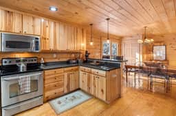 Timber Lodge/989 El Miner
