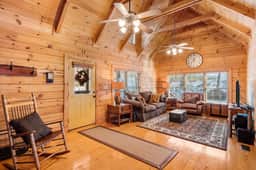 Timber Lodge/989 El Miner - Image 3