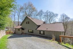 Wolf Ridge Retreat/Upscale Cabin/Skiing/Hiking