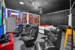 Luxe Escape | 9BR Retreat in Champions Gate