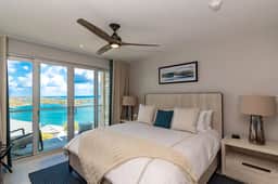 Rose Quartz - 2 Bedroom Luxury Suite with Ocean