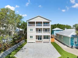 Sunfish Royale | Private Beach, Pickleball, Spa
