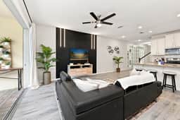 EV_1542 - Solara Luxe - Image 3