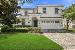 Grand 10-Bedroom Estate with Games Room and Resort Amenities - Image 2