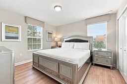 Grand 10-Bedroom Estate with Games Room and Resort Amenities - Image 3