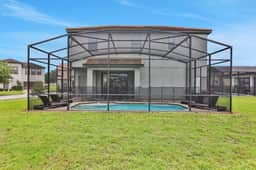 3BR Balmoral Condo Near Resort Amenities - Image 5