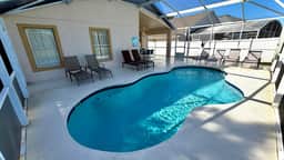 4 Bed Pool Home on Golf Community (1332) - Image 2