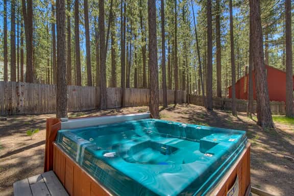 Lake Alice at Tahoe | Ski Run Marina | Hot Tub