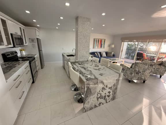 Sunset Beach 101 Beach Front Unit