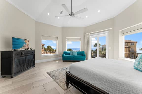 Seastar Palazzo with Beach Views, Lake, and Pool