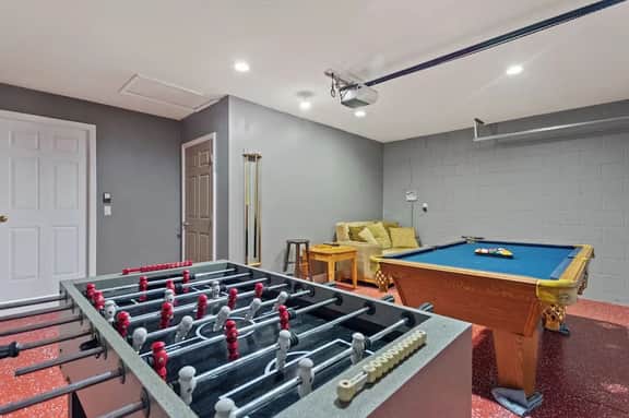 South-Facing Pool & Spa in Quiet Gated Community