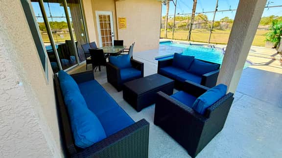 6 Bed Pool Home with 2 Master Suites (153)