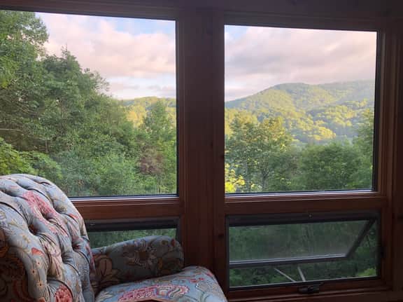 Tree Top Lodge/1186 El Miner