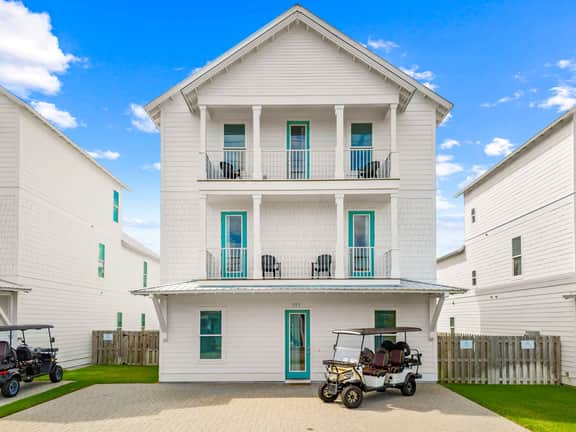 Ellis Retreat with Game Room and LSV