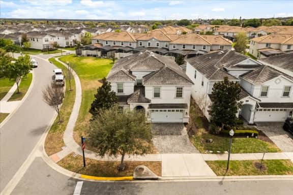 Grand 10-Bedroom Estate with Games Room and Resort Amenities