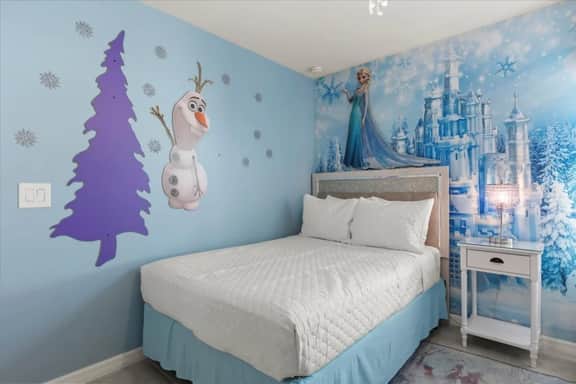 10 BED | 8 BATH Villa Gamesroom & POOL 3621Lily