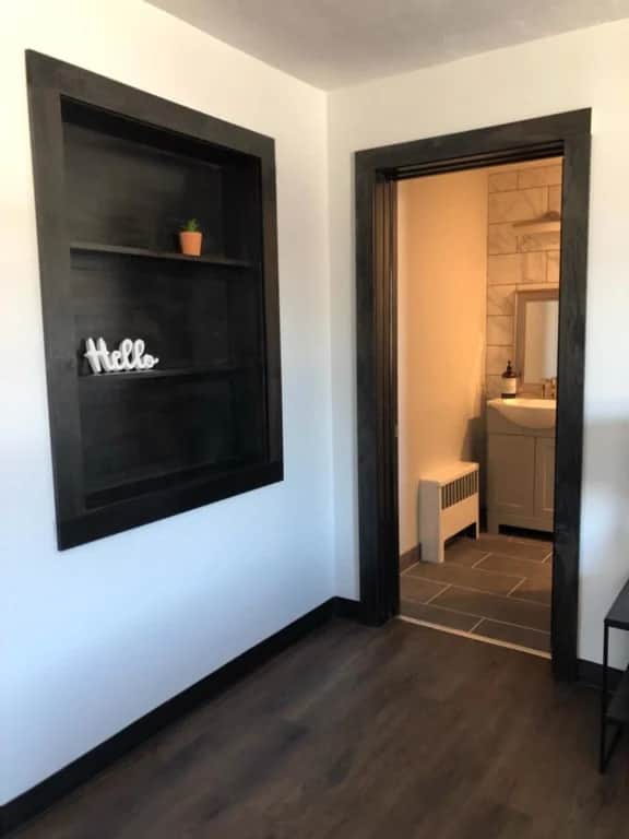 Cozy Updated Queen Ground Floor Studio