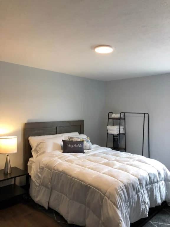 Cozy Updated Queen Ground Floor Studio