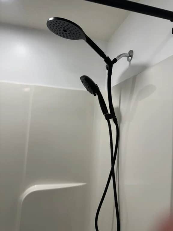 Legends Fountain View Ground Floor Studio Unit 109 - Image 3