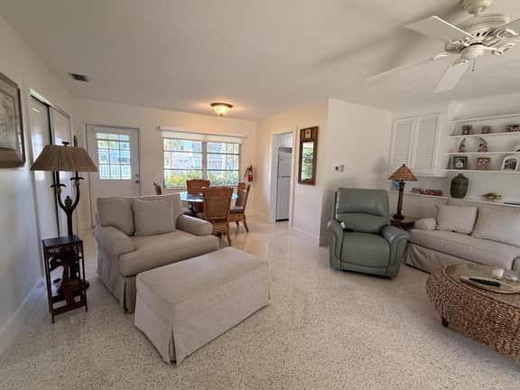 Sea Spray Private Beach Cottage