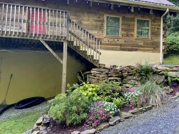 3BR Chalet with Hot Tub & Trout Stream