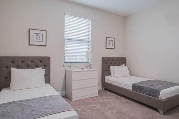 3BR Balmoral Home with Private Pool & Loft - Image 5
