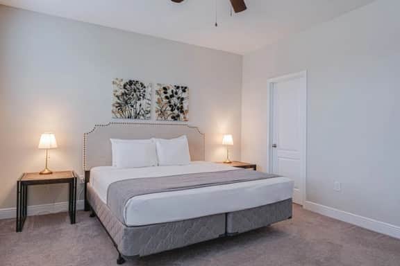 3BR Balmoral Home with Private Pool & Loft - Image 2