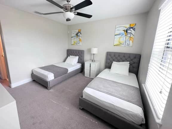 195MCV - Balmoral Resort - Image 4