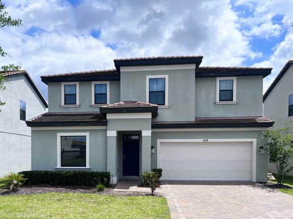 5BR Balmoral Home with Private Pool - Image 2