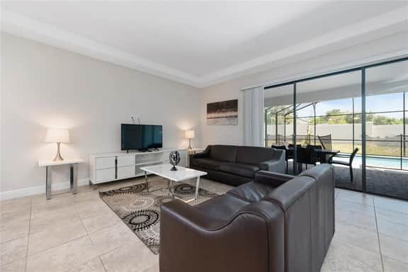 222MCV - Balmoral Resort - Image 3