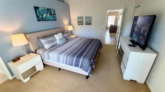 4 Bed Pool Home on Golf Community (1332) - Image 5