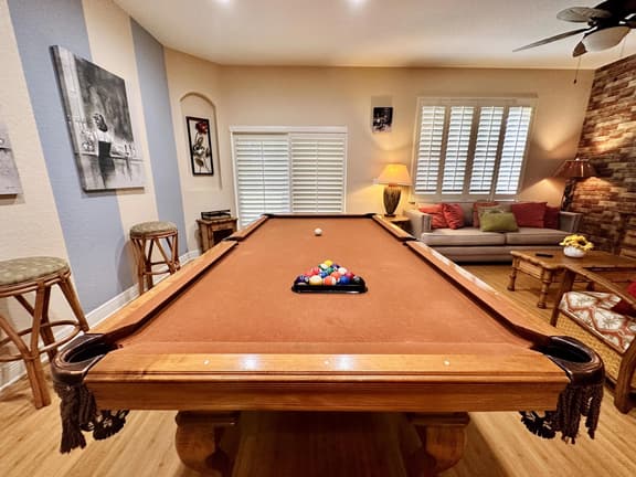 3 Bed Resort Town Home - Close to Disney