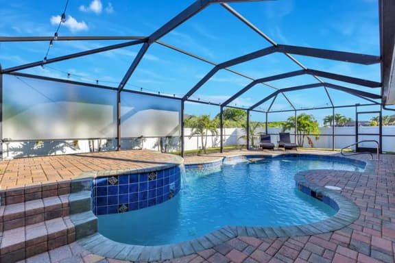 Aqua Dream Escape - Pet Friendly w Game Room