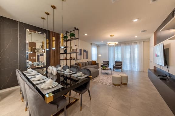 Luxe Retreat - Beautiful Modern 7 Bedrooms Home