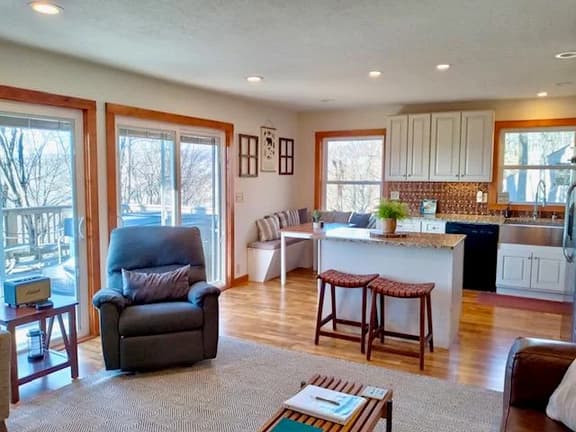 Little Fox Cabin/920 McKinney Gap - Image 1