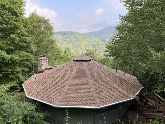 Tree Top Lodge/1186 El Miner