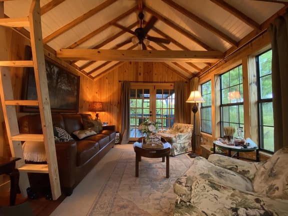 Little Pine Lodge at SaddleCreek