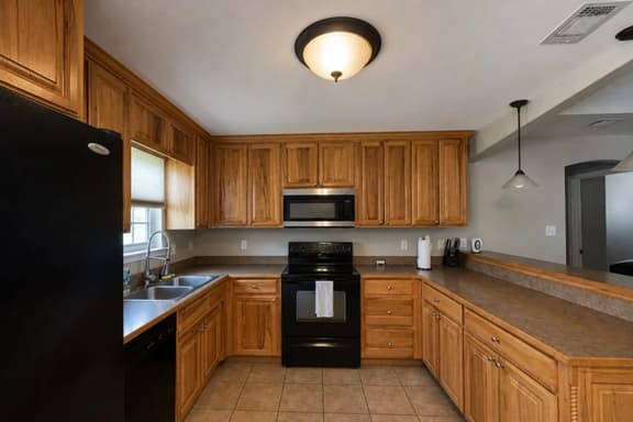 Spacious Valdosta Getaway - Image 1