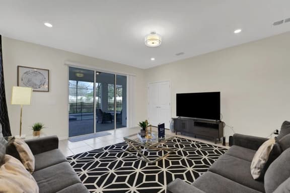 3931LA-Windsor Island Resort - Image 1