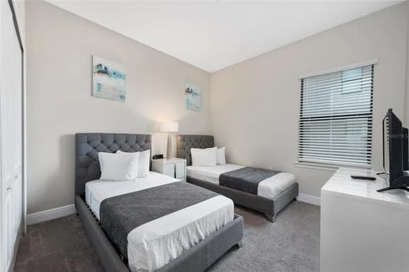 222MCV - Balmoral Resort - Image 1